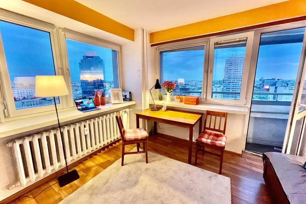 Orange Metro Fast Wifi 1Gbs Big Tv Hbo Appletv Apartment Varşovia Exterior foto