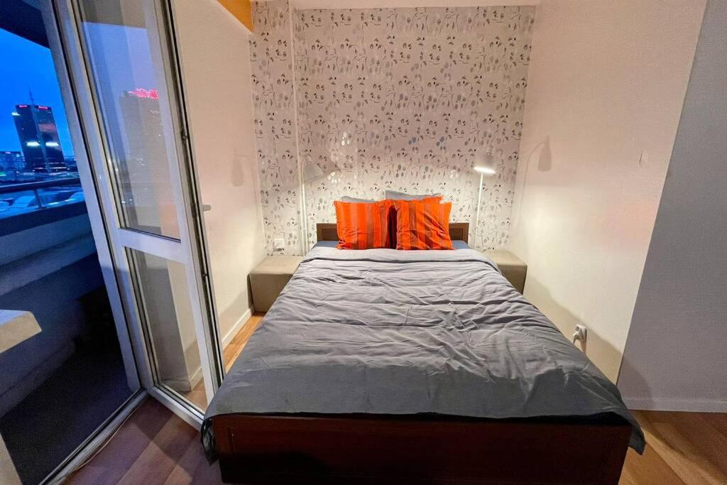 Orange Metro Fast Wifi 1Gbs Big Tv Hbo Appletv Apartment Varşovia Exterior foto