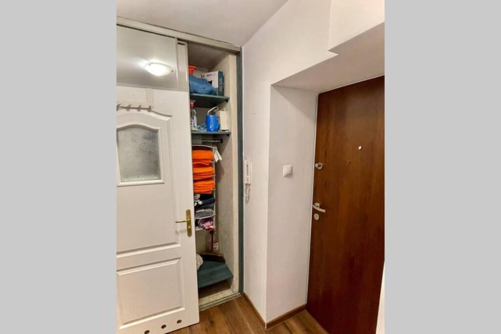 Orange Metro Fast Wifi 1Gbs Big Tv Hbo Appletv Apartment Varşovia Exterior foto