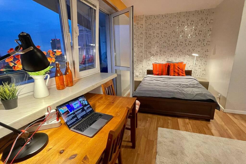 Orange Metro Fast Wifi 1Gbs Big Tv Hbo Appletv Apartment Varşovia Exterior foto