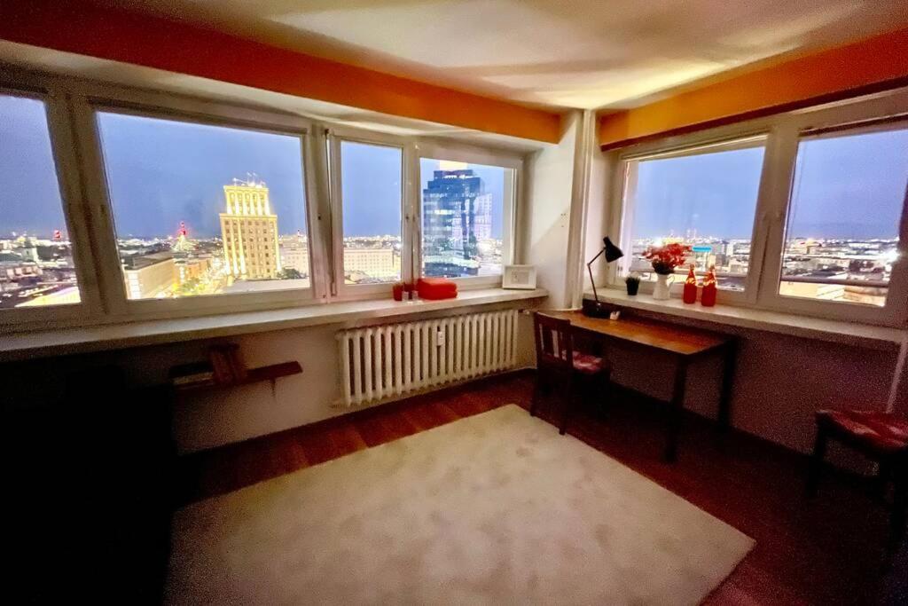 Orange Metro Fast Wifi 1Gbs Big Tv Hbo Appletv Apartment Varşovia Exterior foto